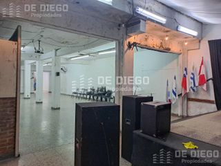 Foto 10 de Local/ Edificio Comercial sobre colectora Panamericana Olivos en Alquiler, Vicente López