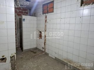 Foto 17 de Local/ Edificio Comercial sobre colectora Panamericana Olivos en Alquiler, Vicente López