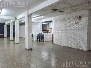 Foto 8 de Local/ Edificio Comercial sobre colectora Panamericana Olivos en Alquiler, Vicente López