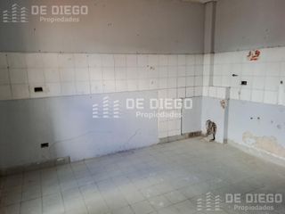 Foto 16 de Local/ Edificio Comercial sobre colectora Panamericana Olivos en Alquiler, Vicente López