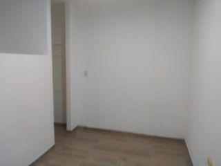 Foto 2 de Departamento en Temperley