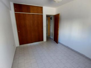 Foto 4 de Departamento 1 dormitorio 1° piso escalera