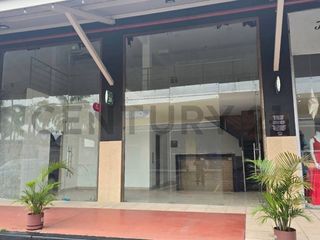 Foto 10 de Venta de Locales Comerciales en Centro Comercial Oasis, Norte de Guayaquil