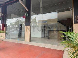 Foto 4 de Venta de Locales Comerciales en Centro Comercial Oasis, Norte de Guayaquil