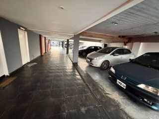 Foto 3 de VENTA COCHERA  CUBIERTA EN VILLA URQUIZA