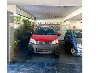 Foto 5 de VENTA COCHERA  CUBIERTA EN VILLA URQUIZA