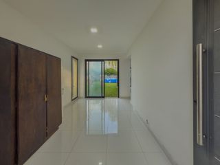 Foto 22 de Casas con jardín en venta en City Bell