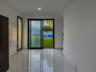 Foto 3 de Casas con jardín en venta en City Bell