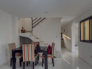 Foto 5 de Casas con jardín en venta en City Bell