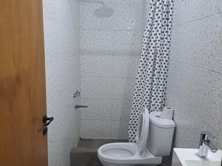 Foto 4 de 2 AMBIENTES PB CON PATIO
