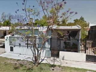Foto 1 de Casa c/parque, 2 ambientes, EN ALQUILER, Lisandro De La Torre 2600, Ituzaingó