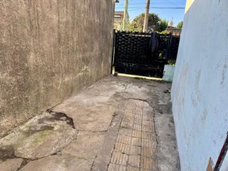 Foto 10 de Casa c/parque, 2 ambientes, EN ALQUILER, Lisandro De La Torre 2600, Ituzaingó