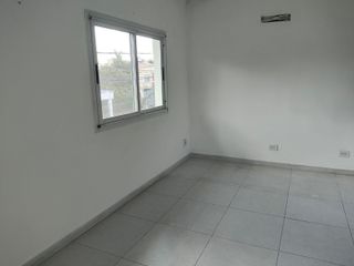Foto 9 de EXCELENTE PH 2 AMBIENTES EN HAEDO