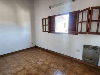 Foto 10 de VENTA EN BLOQUE CASA DE 6 DORMITORIOS
