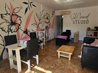 Foto 5 de VENTA LOCALES COMERCIALES CON TERRENO
