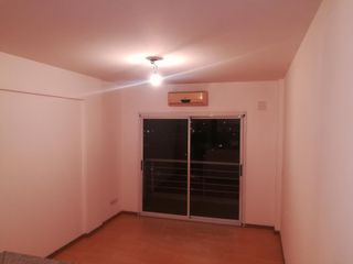 Foto 36 de EXCELENTE DEPARTAMENTO DE 2 AMB TIGRE . SARMIENTO 565
