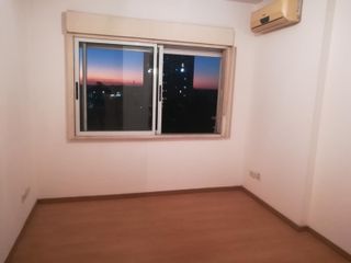 Foto 25 de EXCELENTE DEPARTAMENTO DE 2 AMB TIGRE . SARMIENTO 565