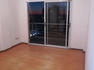 Foto 32 de EXCELENTE DEPARTAMENTO DE 2 AMB TIGRE . SARMIENTO 565