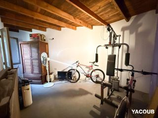 Foto 46 de Casa en venta - 5 Dormitorios 3 Baños - Villa Elvira