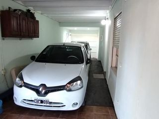 Foto 11 de Casa en venta - 3 Dormitorios 1 Baño - Cochera - 1.000mts2 - San Carlos, La Plata