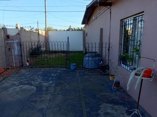 Foto 8 de Casa en venta - 3 Dormitorios 1 Baño - Cochera - 1.000mts2 - San Carlos, La Plata