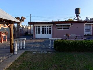 Foto 9 de Casa en venta - 3 Dormitorios 1 Baño - Cochera - 1.000mts2 - San Carlos, La Plata