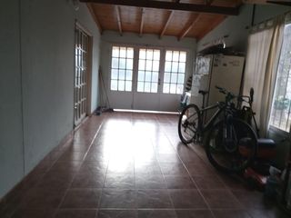 Foto 5 de Casa en venta - 3 Dormitorios 1 Baño - Cochera - 1.000mts2 - San Carlos, La Plata