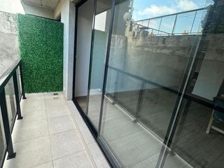 Foto 9 de Departamento Monoambiente en alquiler - 1 Baño - Monserrat