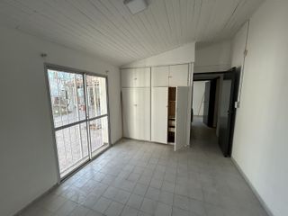 Foto 15 de Casa en alquiler a 3 cuadras del Parque H. Yrigoyen - Barrio Sat