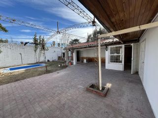 Foto 6 de Casa en alquiler a 3 cuadras del Parque H. Yrigoyen - Barrio Sat