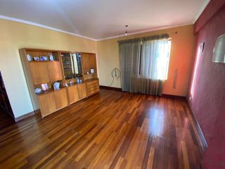 Foto 1 de departamento tres ambientes en venta en el centro de Wilde apto credito