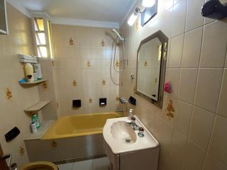 Foto 5 de departamento tres ambientes en venta en el centro de Wilde apto credito