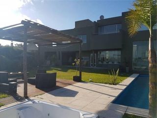 Foto 13 de Casa en alquiler en el  barrio San Isidro Labrador, Villanueva, Tigre.