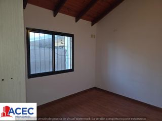 Foto 14 de Aquiler - Casa - Funes