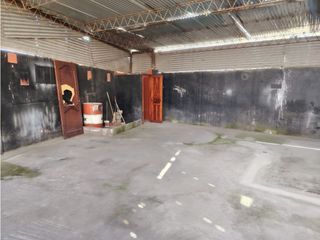 Foto 11 de Carapungo, Local Comercial en Renta, 200m2, 4 Ambientes
