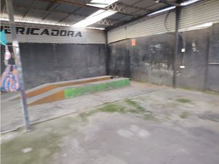 Foto 2 de Carapungo, Local Comercial en Renta, 200m2, 4 Ambientes