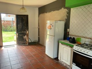 Foto 3 de CASA VENTA 3 AMBIENTES DON TORCUATO COCHERA