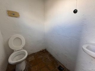 Foto 25 de Dos casas en venta s/ lote de  307 m2 Temperley E.