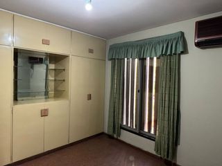 Foto 41 de Venta Casa con local comercial - 2 pisos