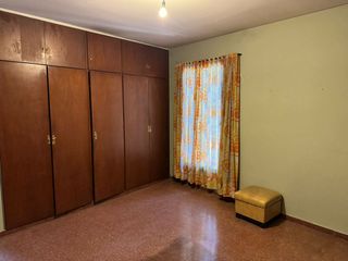 Foto 39 de Venta Casa con local comercial - 2 pisos
