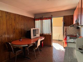 Foto 25 de Venta Casa con local comercial - 2 pisos