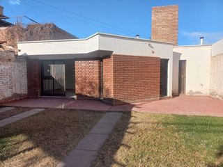 Foto 1 de REMAX VENDIMIA ALQUILA CASA EN UNIMEV GUAYMALLEN