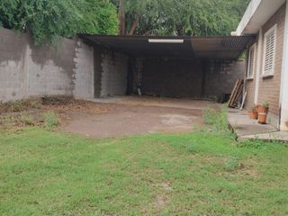 Foto 6 de Venta de Casa y amplio Terreno