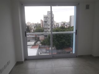 Foto 3 de ALQUILER DE DEPARTAMENTO EN Caseros