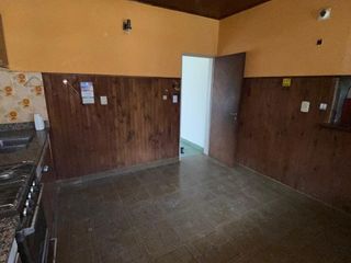 Foto 14 de Casa en alquiler en Moron Sur