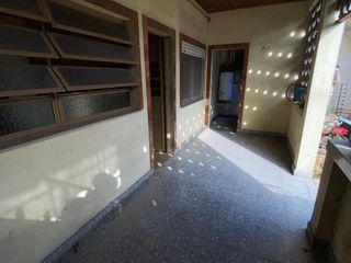 Foto 15 de Casa en alquiler en Moron Sur