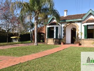 Foto 1 de Casa en alquiler de 4 dormitorios en Concordia