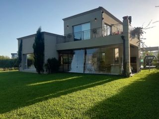 Foto 4 de CASA DE DISEÑO EXCLUSIVO - Haras Santa María