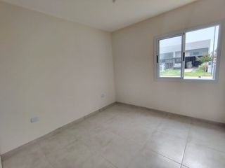 Foto 12 de ALQUILER DUPLEX DOCTA URBANIZACION INTELIGENTE