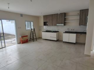 Foto 5 de ALQUILER DUPLEX DOCTA URBANIZACION INTELIGENTE